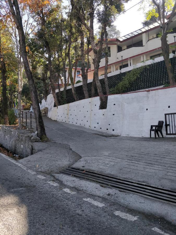 Surbee Resort Mussoorie Zewnętrze zdjęcie