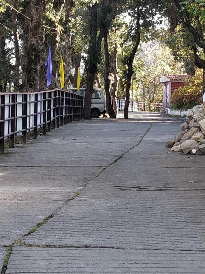 Surbee Resort Mussoorie Zewnętrze zdjęcie