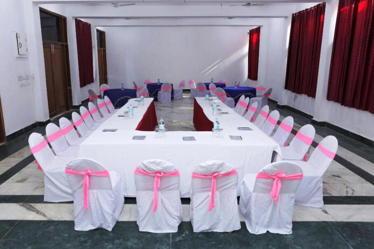 Surbee Resort Mussoorie Zewnętrze zdjęcie
