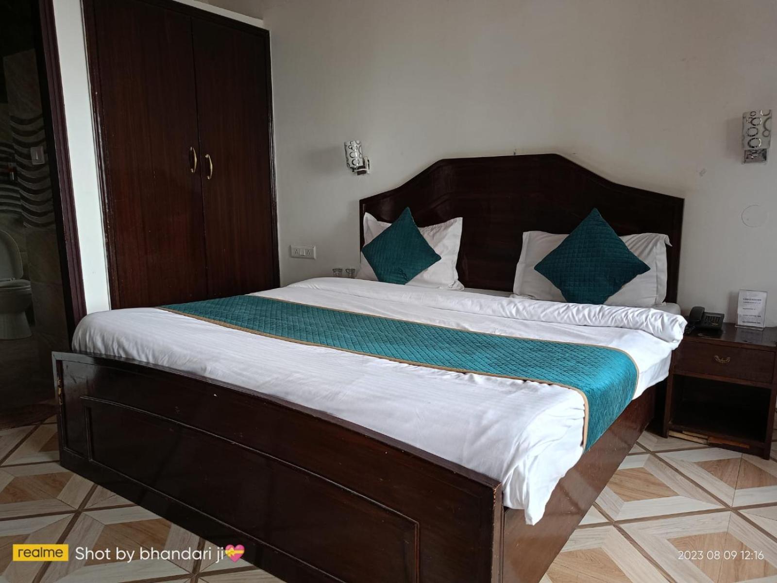 Surbee Resort Mussoorie Zewnętrze zdjęcie